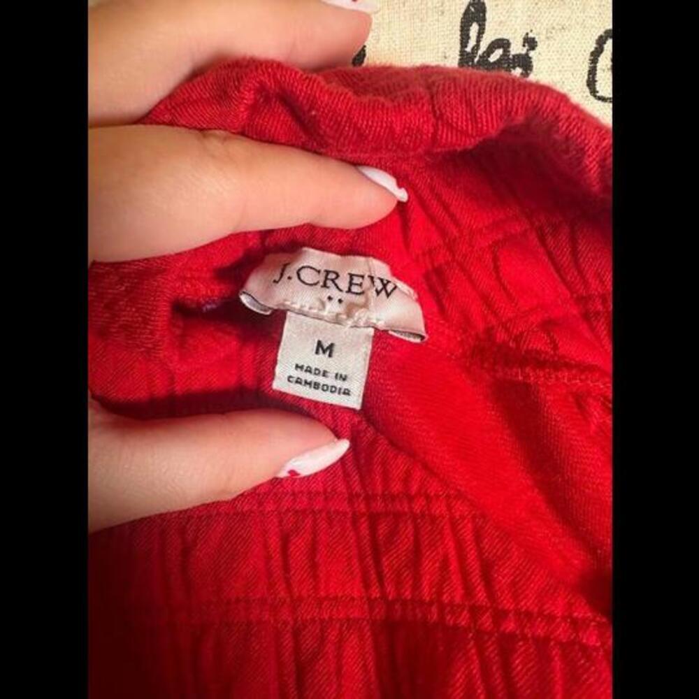 J.Crew Red Quilted Pullover Sweatshirt - Size Medium - Picture 2 of 2